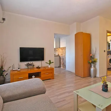 Spacious With Terrace And Bbq