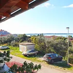 아파트 Spacious With Terrace And Bbq 파자나