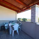 아파트 Spacious With Terrace And Bbq